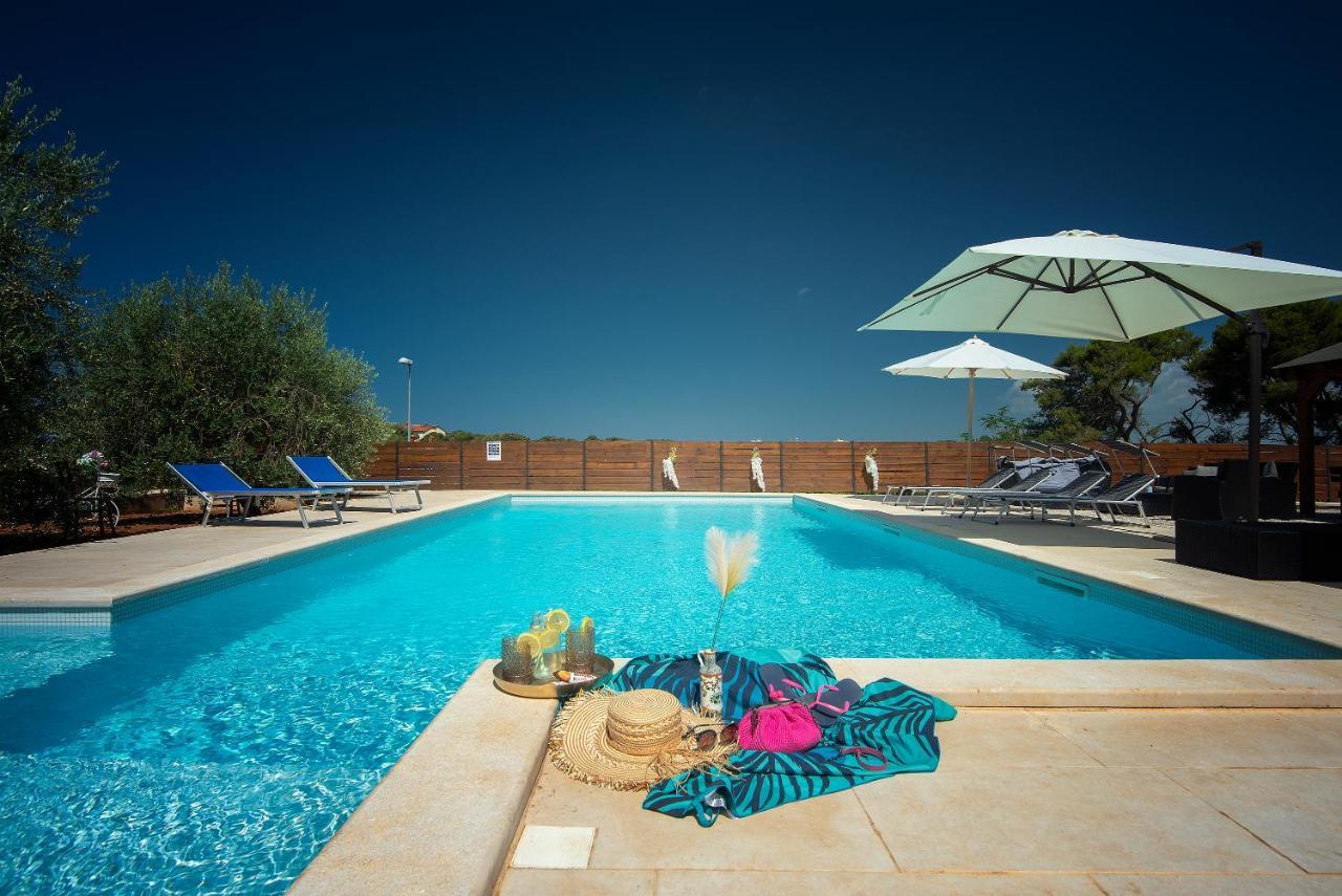 Apartments Vita Vinkuran Luaran gambar