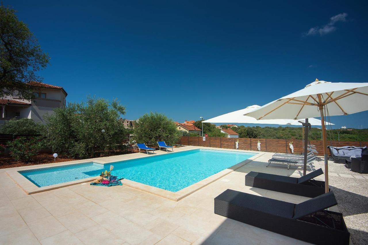 Apartments Vita Vinkuran Luaran gambar