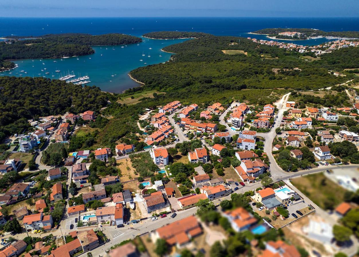 Apartments Vita Vinkuran Luaran gambar